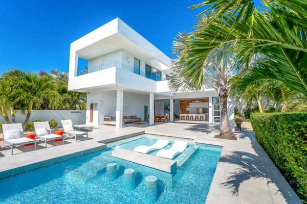 Villa 1 – Optimal for families with kids and couples